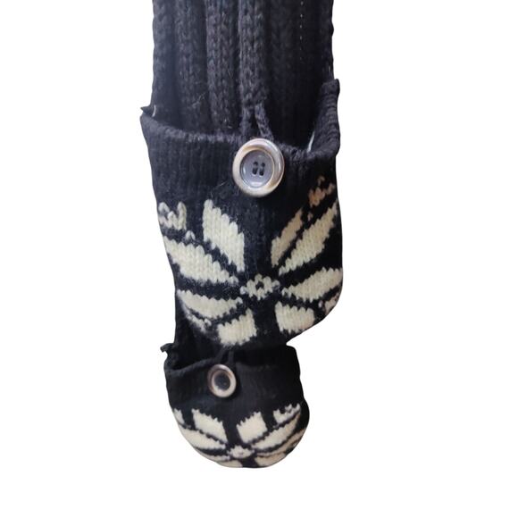 Tarnish made in Italy knit and crochet hooded scarf - Picture 2 of 3